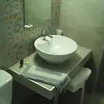 Отель Helena
