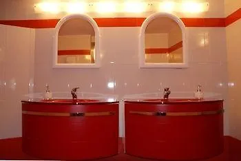 Helena Hotel