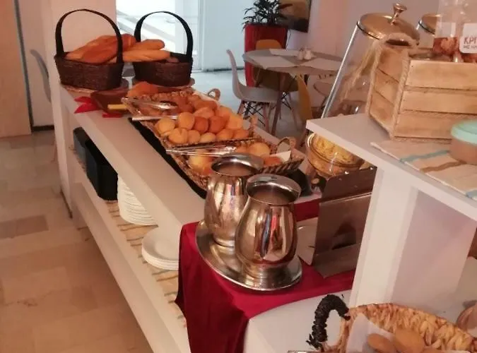 Helena Hotel 3*