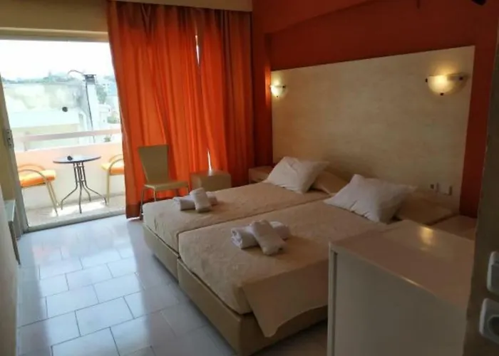 Helena Hotel 3*