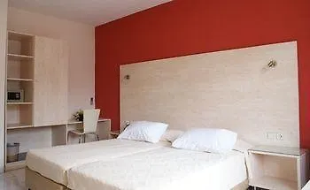 Helena Hotel 3*