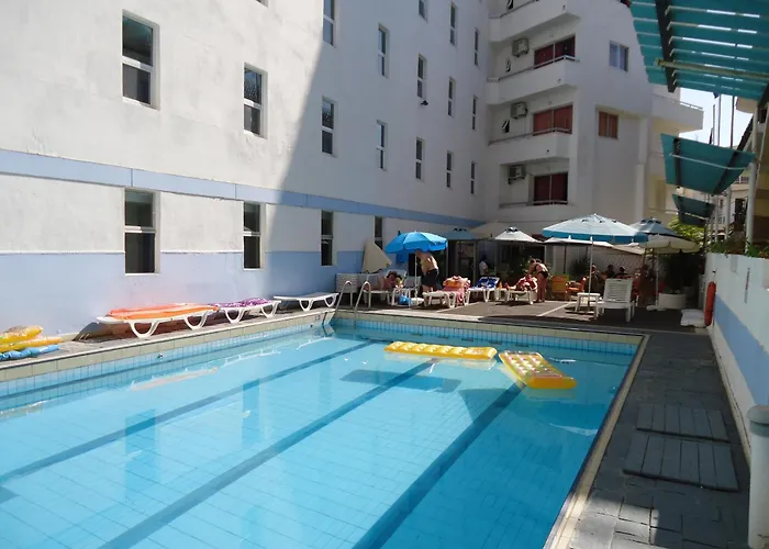 Hotel Helena 3*